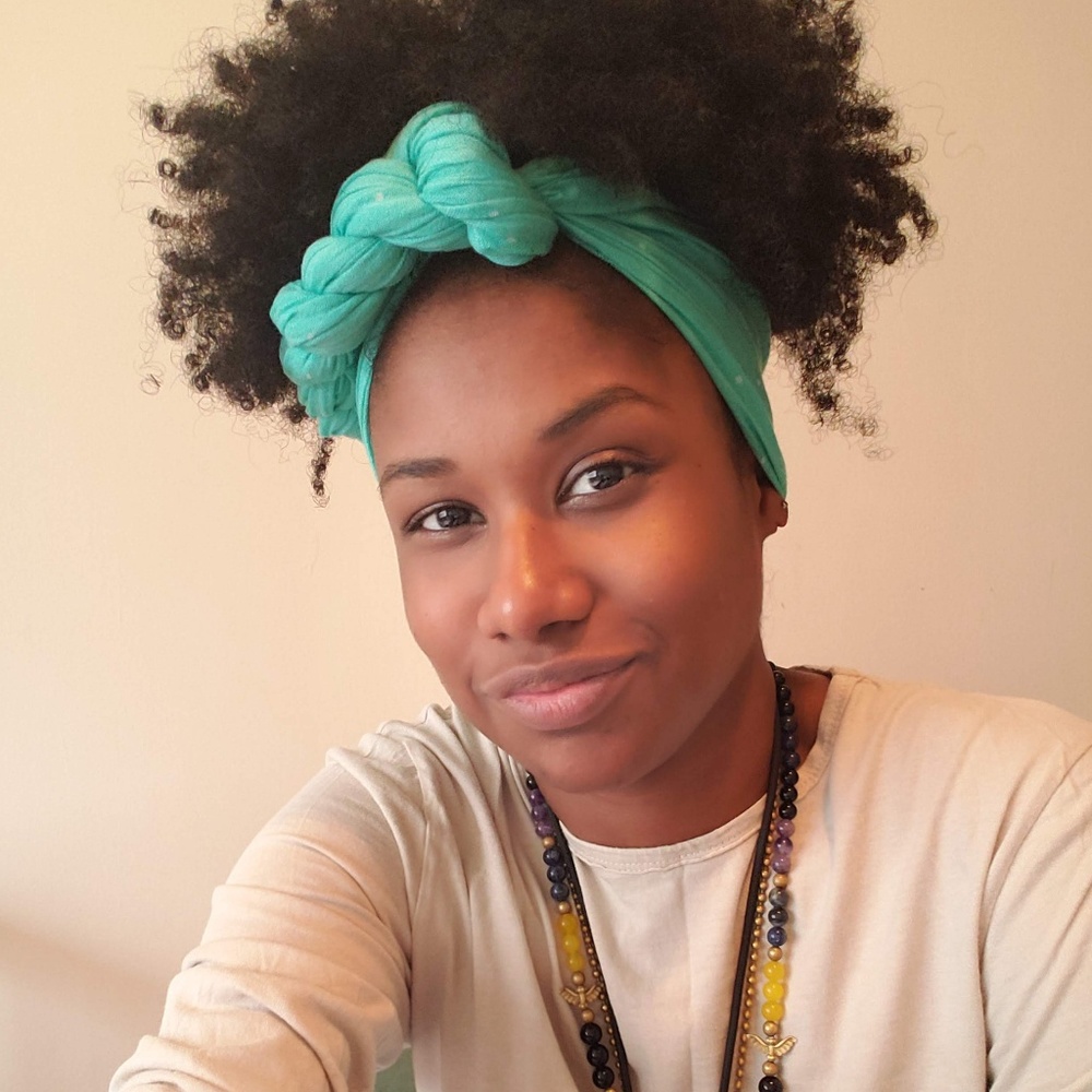 Meet your Posher, Julissa